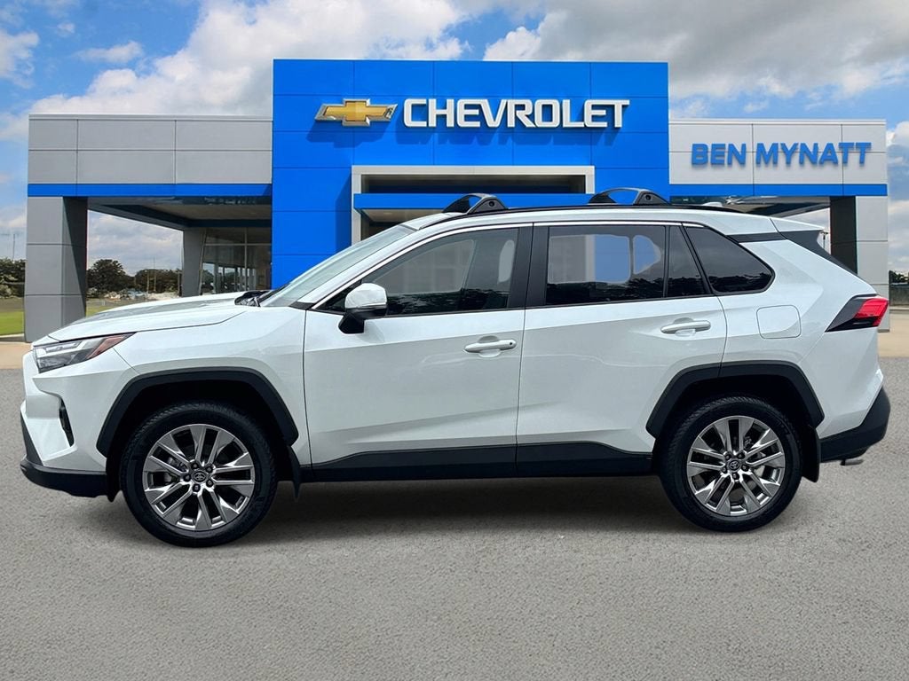 2025 Toyota RAV4 XLE Premium