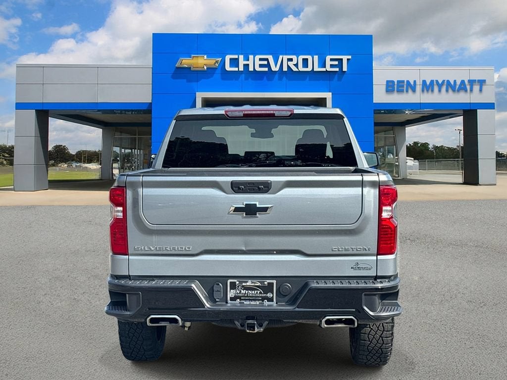 2023 Chevrolet Silverado 1500 Custom Trail Boss