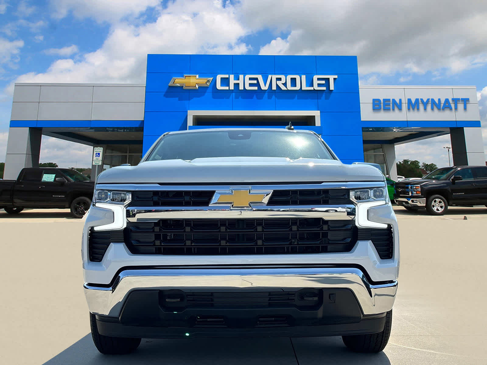 2025 Chevrolet Silverado 1500 LT