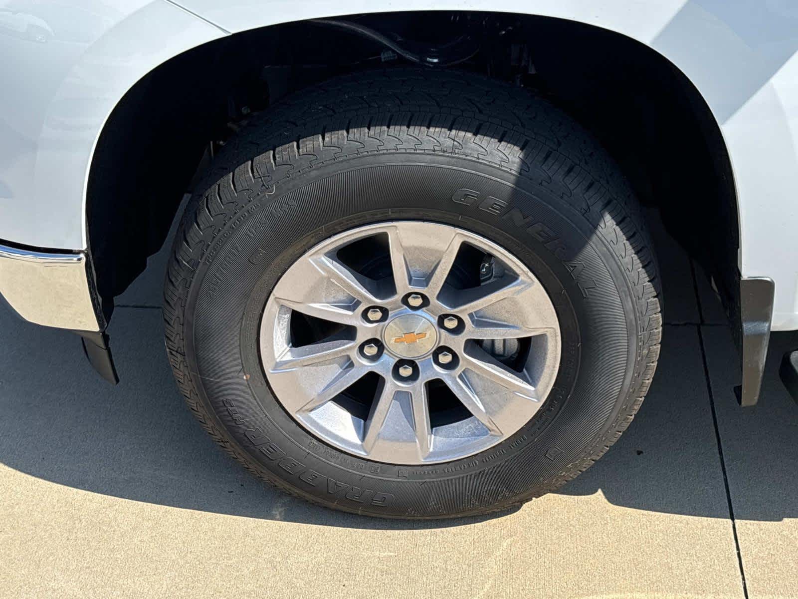 2025 Chevrolet Silverado 1500 LT