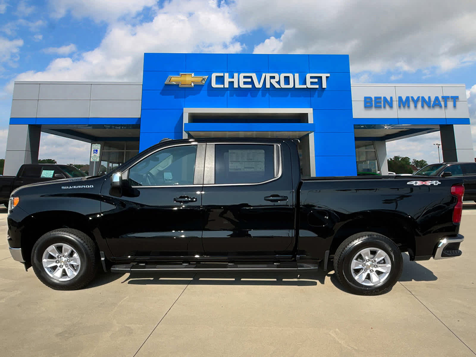 2025 Chevrolet Silverado 1500 LT