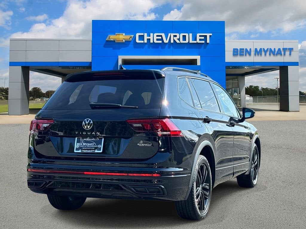2022 Volkswagen Tiguan SE R-Line Black