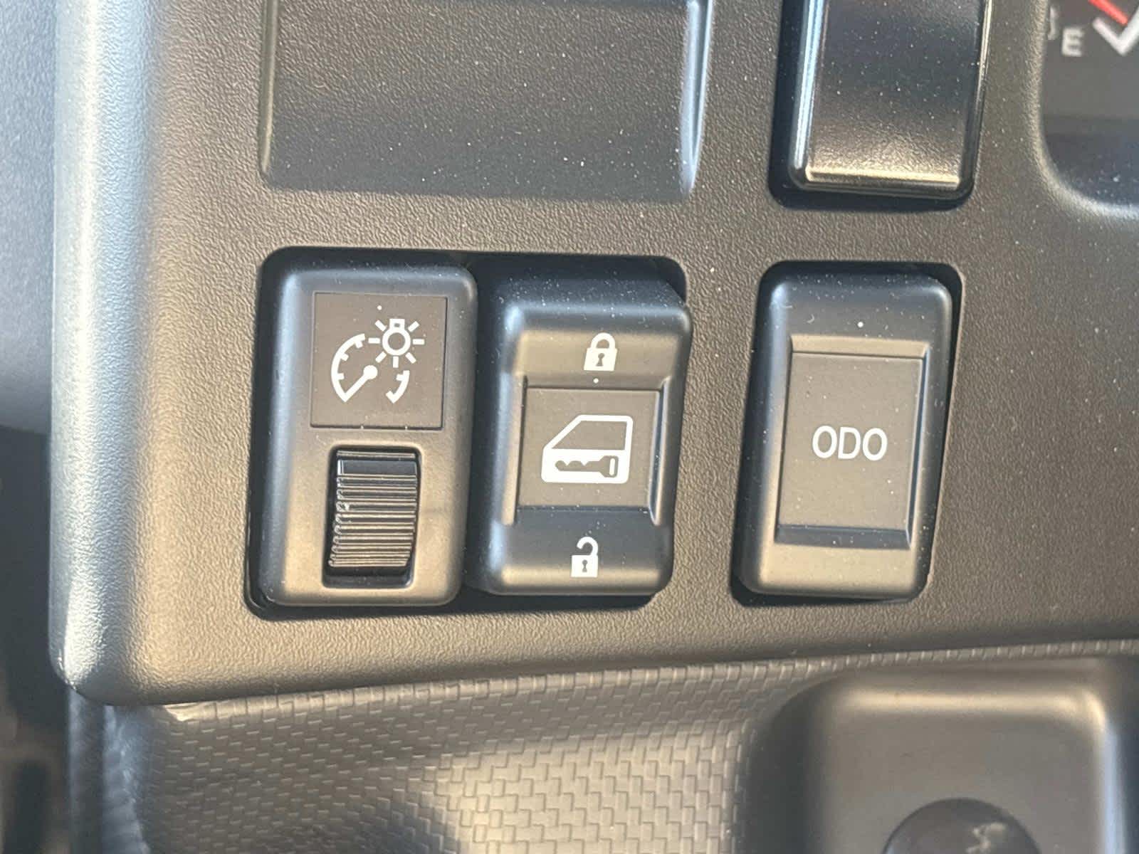 2025 Chevrolet Low Cab Forward 3500 1WT