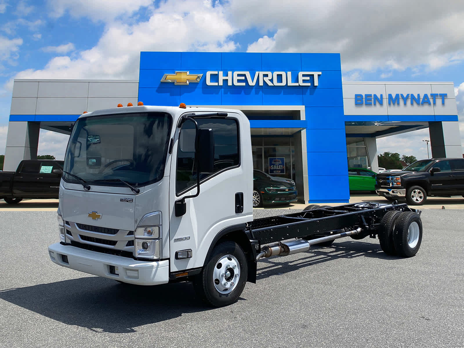 2024 Chevrolet Low Cab Forward 3500 Base