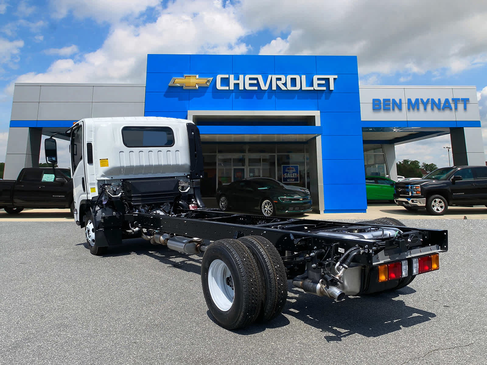 2024 Chevrolet Low Cab Forward 3500 Base