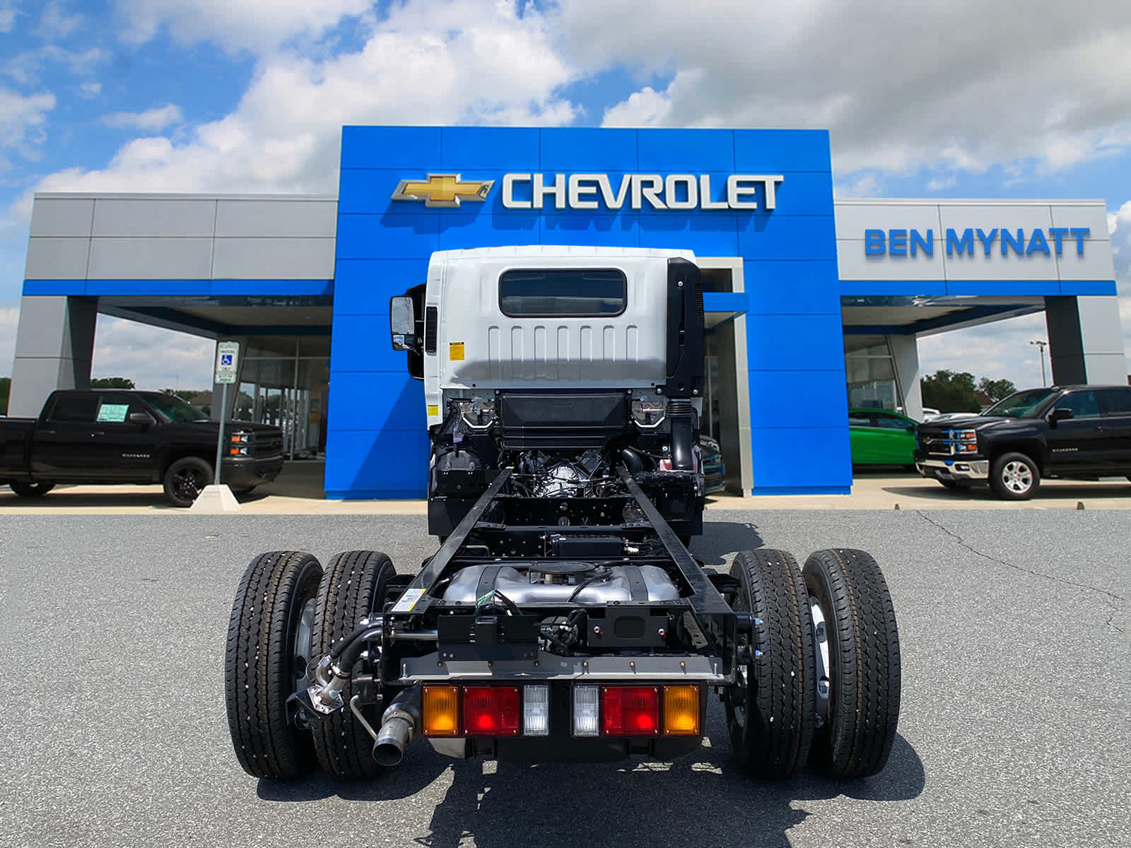 2024 Chevrolet Low Cab Forward 3500 Base