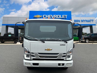 2025 Chevrolet Low Cab Forward 4500 Base