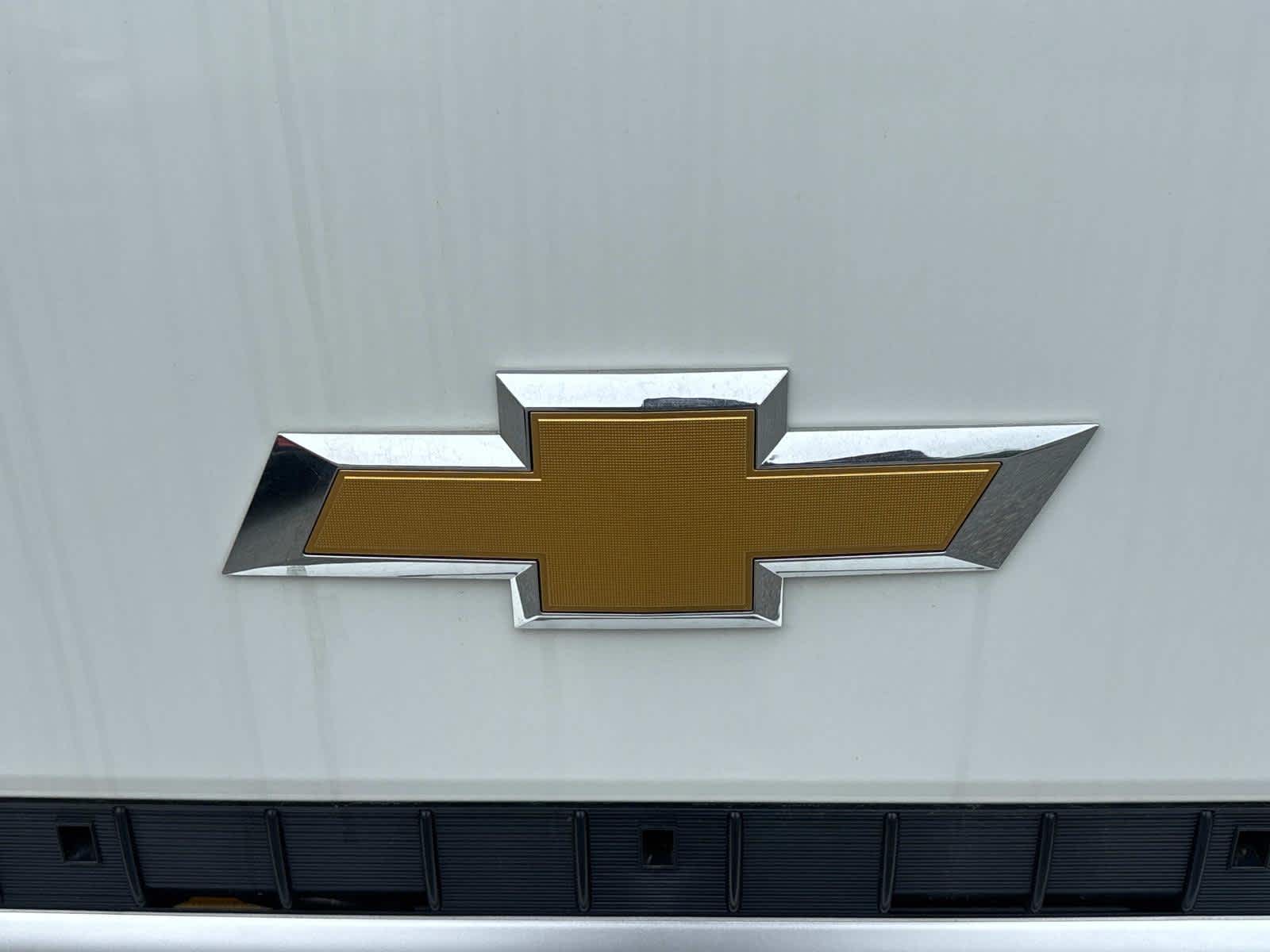 2025 Chevrolet Low Cab Forward 4500 Base