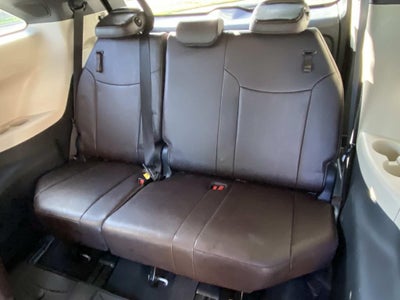 2022 Toyota Sienna Platinum