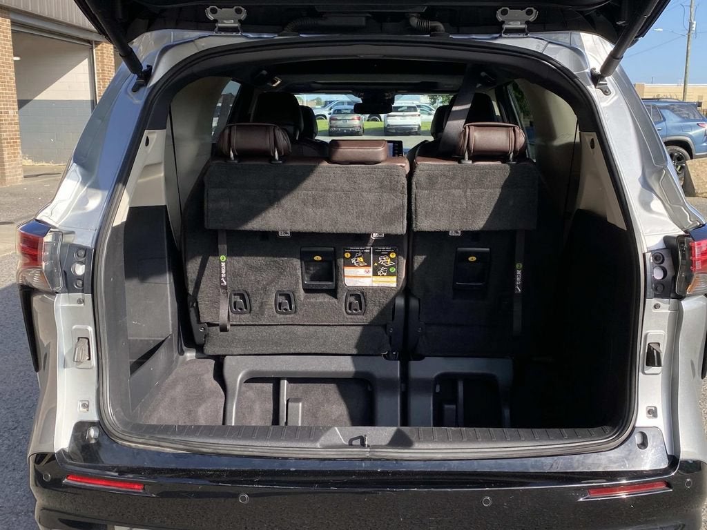 2022 Toyota Sienna Platinum