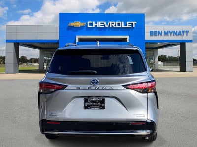 2022 Toyota Sienna Platinum