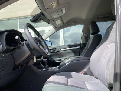 2019 Toyota Highlander LE