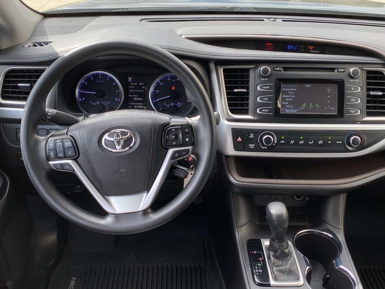 2019 Toyota Highlander LE