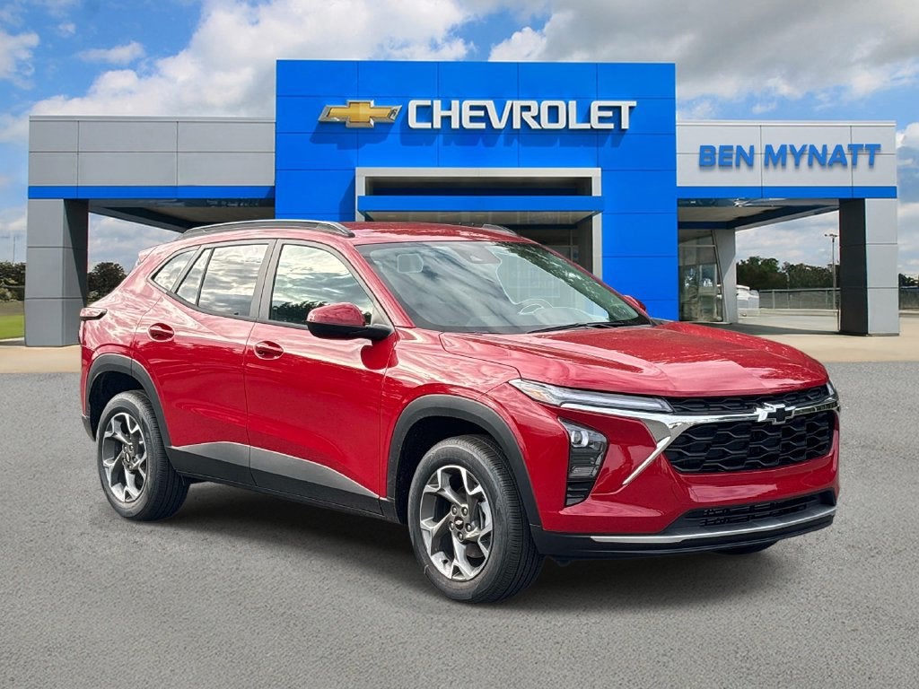 2026 Chevrolet Trax LT - Photo 2