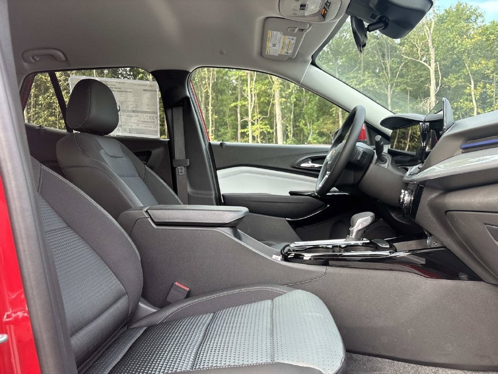 2026 Chevrolet Trax LT - Photo 44