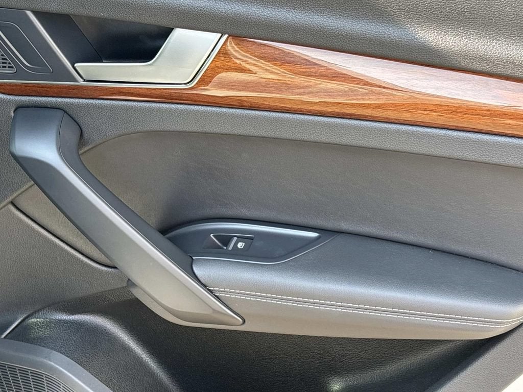 2023 Audi Q5 S line Premium Plus